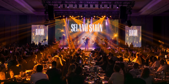 SELAMİ ŞAHİN GRAND SAPPHIRE’DE MÜZİK ZİYAFETİ SUNDU