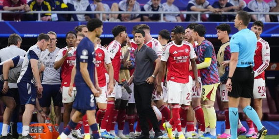 Arsenal, UEFA finallerinde 6’da 0 çekti