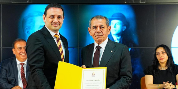 Galatasaray’da yeniden başkan seçilen Dursun Özbek, mazbatasını aldı
