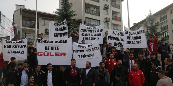 Son Dakika Spor Haberi | Sivassporlu taraftarlar, kulüp için harekete geçti