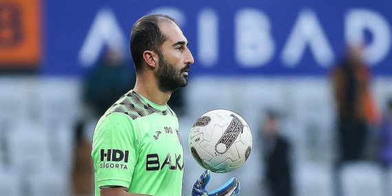 Son Dakika Spor Haberi | Başakşehir, Volkan Babacan ile nikâh tazeledi