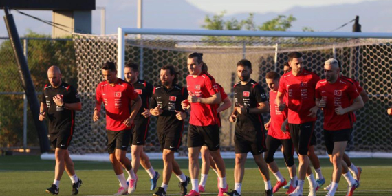 Ay-yıldızlı ekip ABD randevusuna hazırlanıyor