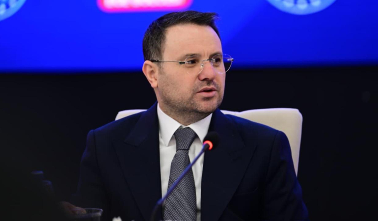 akin-gurlekaa-2460947.jpg