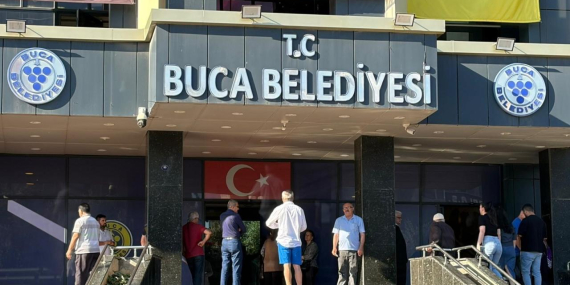 Buca Belediyesi’ne ‘yolsuzluk’ soruşturması: 54 şüpheli adliyede