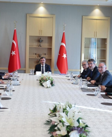cevdet-yilmazaa-2467903.jpg