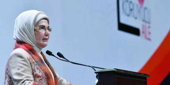 Emine Erdoğan: 9 bin 277 koruyucu ailemiz, 11 bin 22 çocuğumuzu baş tacı ediyor
