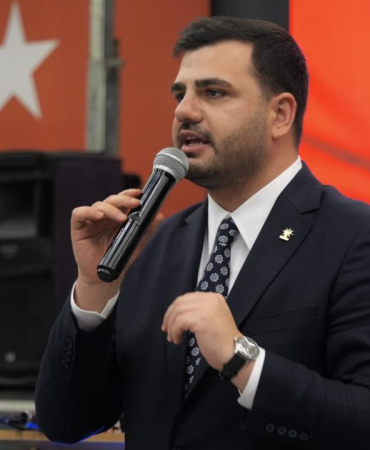 eyyup-kadir-inan-2469682.jpg