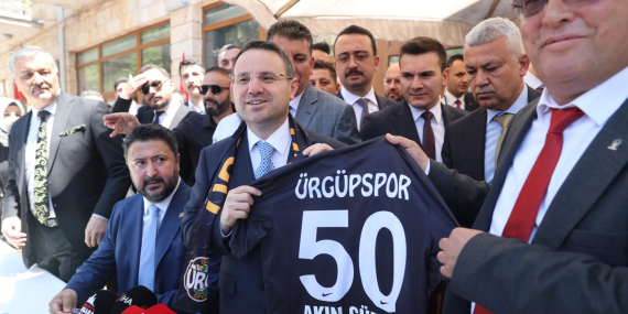 Bakan Gürlek memleketinde vatandaşlarla buluştu