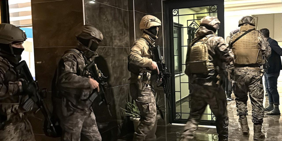 İstanbul’da suç örgütlerine operasyon: 27 gözaltı