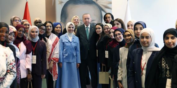 Cumhurbaşkanı Erdoğan, ‘Genç Müslüman Kadınlar Liderlik Programı’ katılımcılarını kabul etti