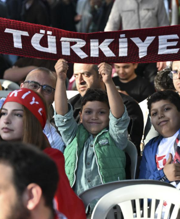 taraftar-2468657.jpg