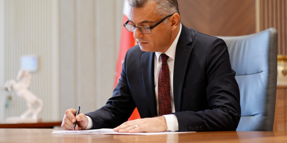 Cumhurbaşkanı Erhürman, AÖA Kuruluş Yasası’nı Meclis’e iade etti