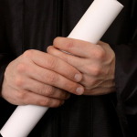 1783661994034mezun-diploma-getty-1970534.jpg
