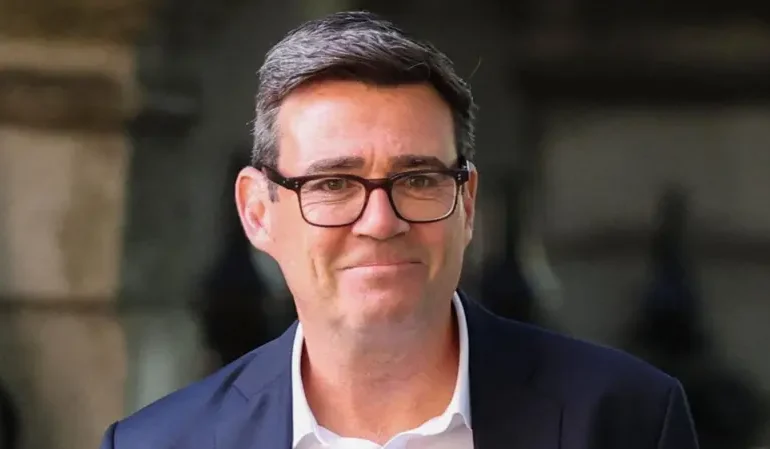 İngiltere’de İşçi Partisi’nin Yeni Lideri Andy Burnham Oldu“Değişim Bizimle Başlayacak”