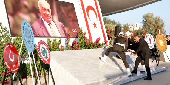 Kurucu Cumhurbaşkanı Rauf Raif Denktaş, Anıt Mezarı Başında Törenle Anıldı