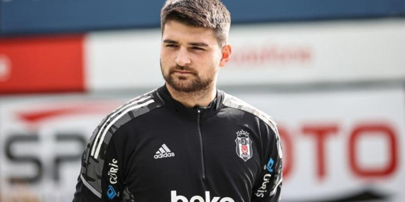 Beşiktaş’tan kaleci Ersin Destanoğlu’na veda mesajı