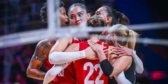 TÜRKİYE ÇİN VOLEYBOL MAÇI KAÇ KAÇ BİTTİ? Filenin Sultanları Maç Sonucu
