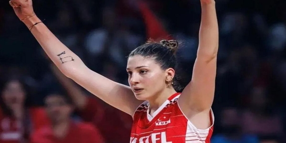 İLKİN AYDIN KAÇ YAŞINDA, KİMDİR? Filenin Sultanları İlkin Aydın Hangi Takımda Oynuyor, Nereli? VNL Finalinde İlkin Aydın Fırtınası!