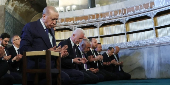 Cumhurbaşkanı Erdoğan: Ayasofya’nın dirilişi mübarek olsun