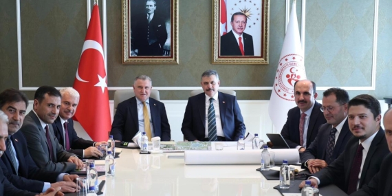 Bakan Bak, İçişleri Bakanı Çiftçi ile bir araya geldi