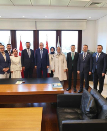 recep-tayyip-erdoganak-parti-2476511.jpg