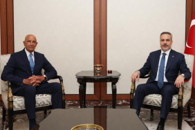 tom-barrack-hakan-fidan-2474122.jpg