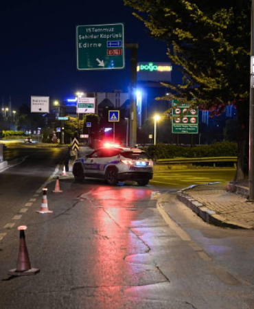yol-kapatma-sehitler-koprusu-anma-etkinlikleri-istanbul-aa-2475943.jpg