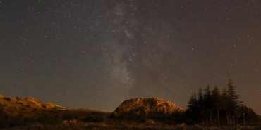 1786606277704perseid-meteor-yagmuru-aa-2092546_1.jpg