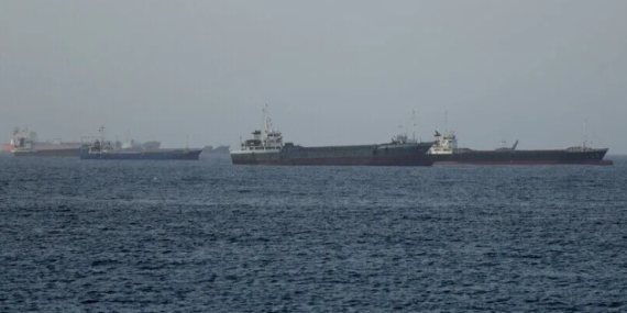 İran, Hürmüz Boğazı’ndan geçmeye çalışan Togo bayraklı petrol tankerini vurduğunu açıkladı