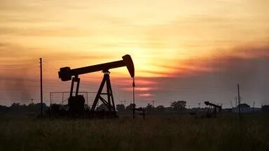 Brent petrol yeniden 100 doların üzerinde işlem görüyor