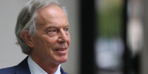 Eski İngiltere başbakanı Blair’e göre ülkesi 10 yıl içinde AB’ye dönme hedefi için çalışmalı