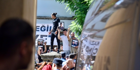 Gemi faciası zanlılarına 7 gün ek tutukluluk verildi