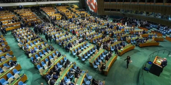 bm genel kurulu’nda binyamin netanyahu’nun konuşmasına protesto