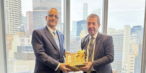 Dışişleri bakanı ertuğruloğlu, iit genel sekreteri ahmed ile new york’ta görüştü