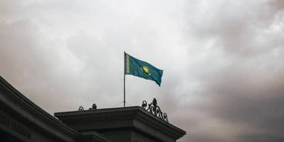 Kazakistan’da 14 askerin yaşamını yitirdiği tatbikat sonrası savunma bakanı görevden alındı