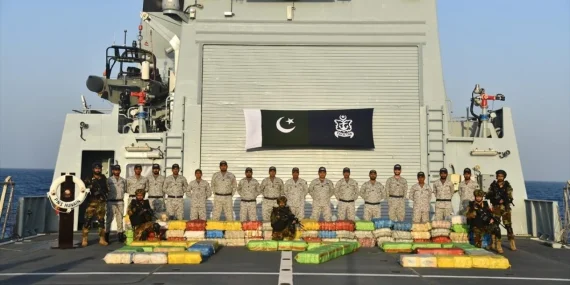 Pakistan donanması, Umman Denizi’nde 750 milyon dolarlık uyuşturucu ele geçirdi