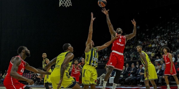 Fenerbahçe Tarfin, Olympiakos’a mağlup