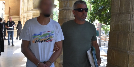 LEFKOŞA’DA 600 GRAM YASAKLI MADDE OPERASYONU: ZANLI 7 GÜN DAHA TUTUKLU