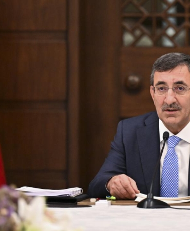 cevdet-yilmaz-2376786.jpg