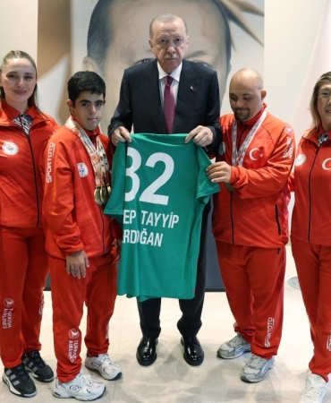 cumhurbaskani-erdogan-ozel-sporcular-2492024.jpg