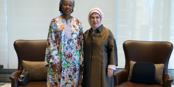 Emine Erdoğan Sierra Leone Cumhurbaşkanı’nın eşi ile görüştü
