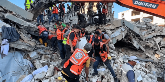 GAZZE’DE HASARLI BİNA ÇÖKTÜ: 5’İ ÇOCUK 11 KİŞİ HAYATINI KAYBETTİ