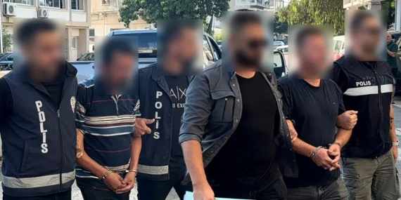 GAZİMAĞUSA LİMANI’NDA OPERASYON: 10 TABANCA VE 50 CANLI MERMİ ELE GEÇİRİLDİ