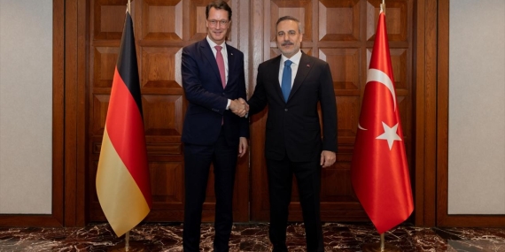 Dışişleri Bakanı Fidan, Almanya’nın Kuzey Ren-Vestfalya Eyaleti Başbakanı ile görüştü