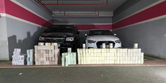 Vanlı Kara Haydar’ın otoparkındaki araçlardan servet çıktı