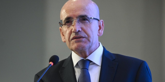 Bakan Şimşek istifa ettiği iddialarını yalandı