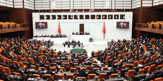 Yeni yasama yılı yarın başlıyor