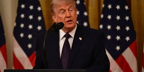 Trump’tan flydubai uçağındaki olayla ilgili açıklamayardımcı pilot ya teröristti ya da dengesizdi