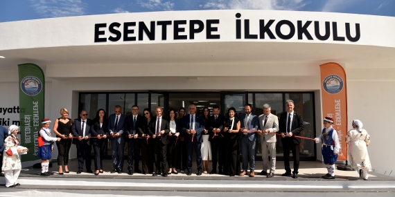 Esentepe İlkokulu’nun Yeni Binası Coşkulu Bir Törenle Hizmete Açıldı