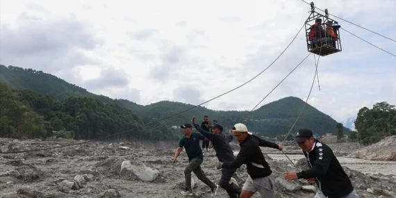 NEPAL’DE SEL FELAKETİNDE KAYBOLAN BİNLERCE KİŞİ İÇİN ARAMA KURTARMA ÇALIŞMALARI SONLANDIRILACAK